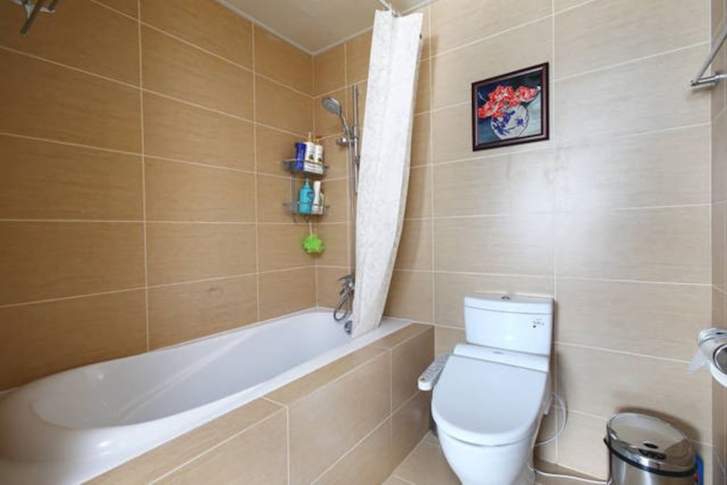 Bathroom with bathtub