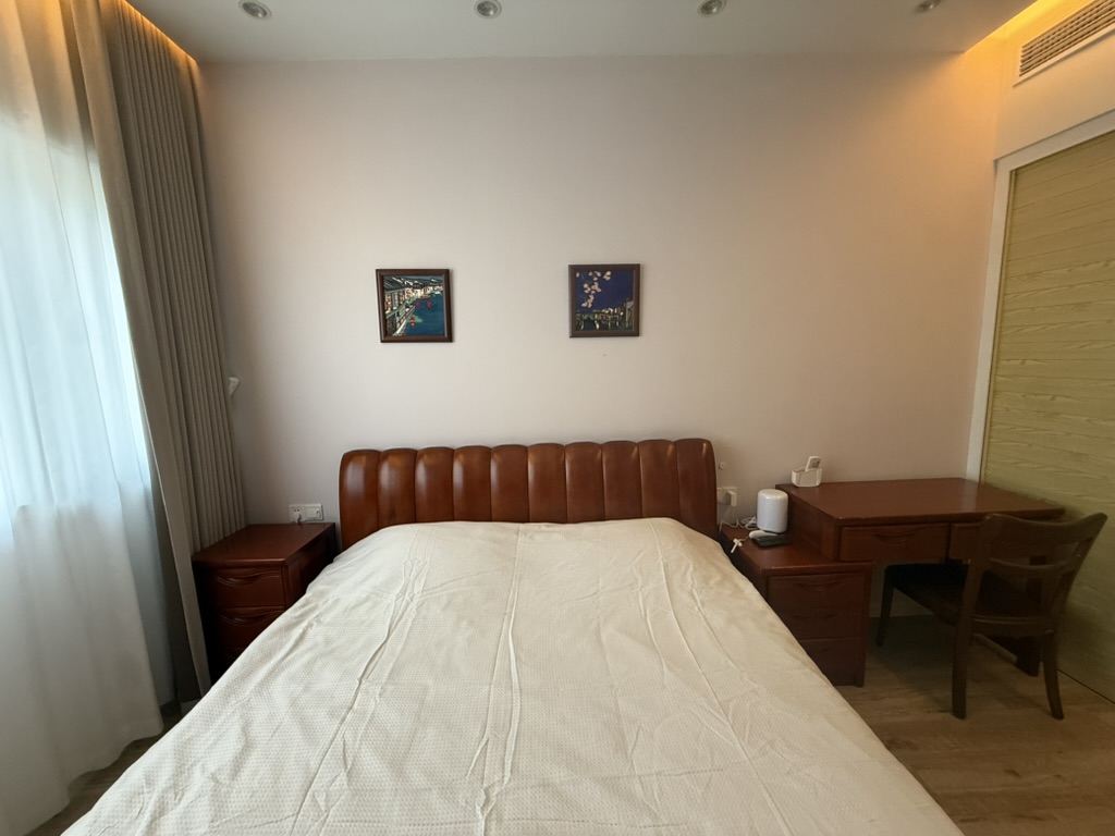 Second bedroom desk and bed